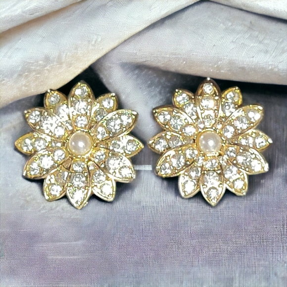 Vintage Rhinestone and Faux Pearl Stud Earrings - Picture 2 of 5